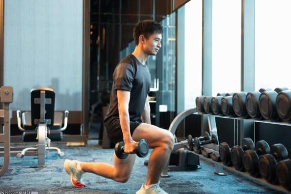 庐江县网球培训：学费与课程介绍(图1)